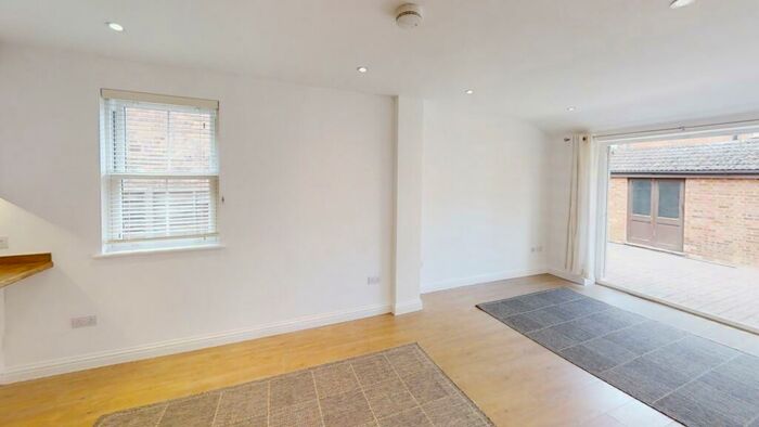 2 Bedroom House To Rent In Leas Road, Friary And St Nicolas, GU1