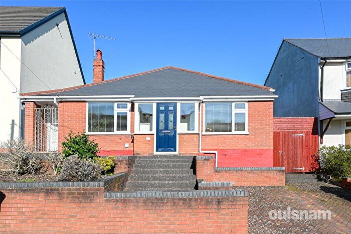 3 Bedroom Bungalow For Sale In Monmouth Road, Bearwood, West Midlands, B67