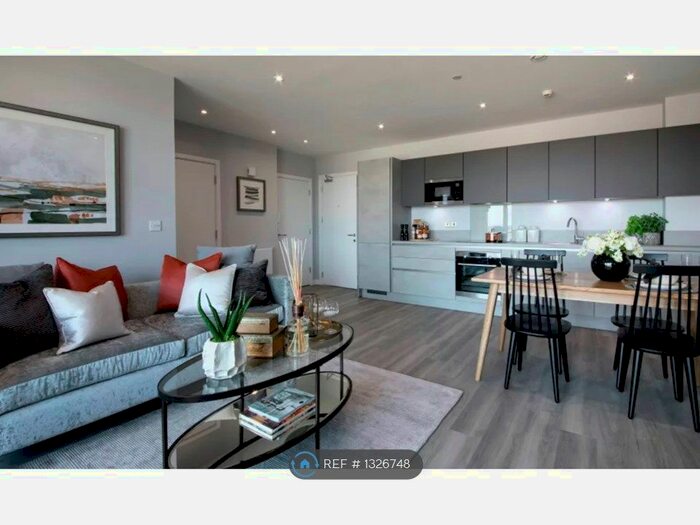 1 Bedroom Flat To Rent In Coburn House, Rainham RM13