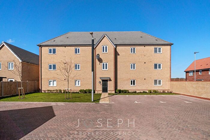 2 Bedroom Flat For Sale In Foxburrow Road, Sproughton, IP8