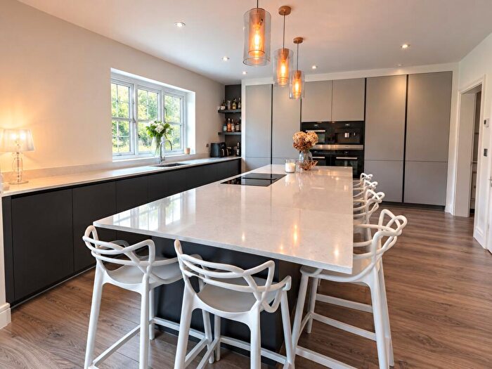 4 Bedroom Detached House For Sale In Beningfield Drive, Napbury Park, AL2