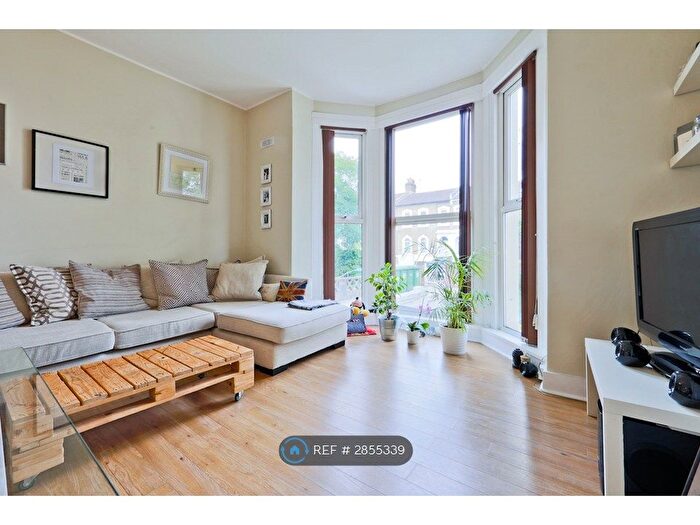 1 Bedroom Flat To Rent In Burrage Road, London, SE18