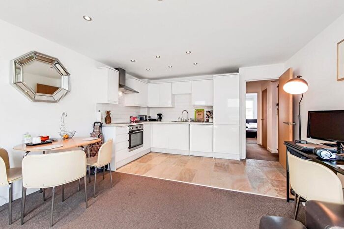 2 Bedroom Flat To Rent In Deptford Church Street, London, SE8