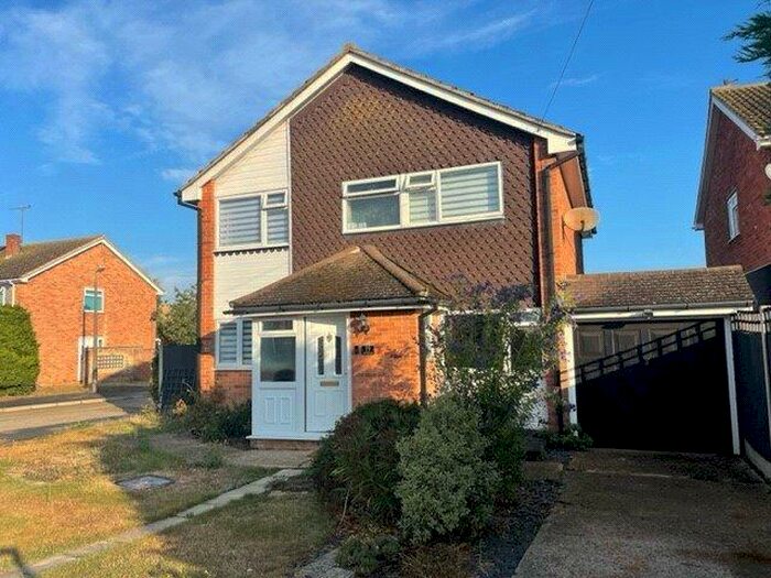 4 Bedroom Detached House For Sale In Bate-Dudley Drive, Bradwell-on-Sea, Southminster, CM0