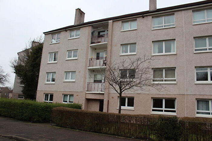 2 Bedroom House To Rent In Raithburn Avenue, Castlemilk, G45