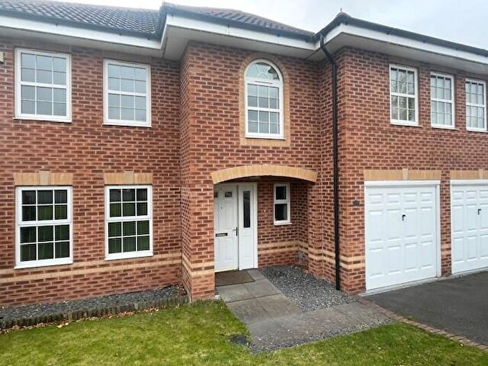 5 Bedroom House To Rent In Foxbrook Close, Derby, DE23