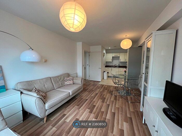 1 Bedroom Flat To Rent In Peebles Court, Croydon, CR0