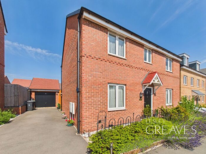 4 Bedroom Detached House For Sale In Horwood Drive, Gedling, Nottingham, NG4