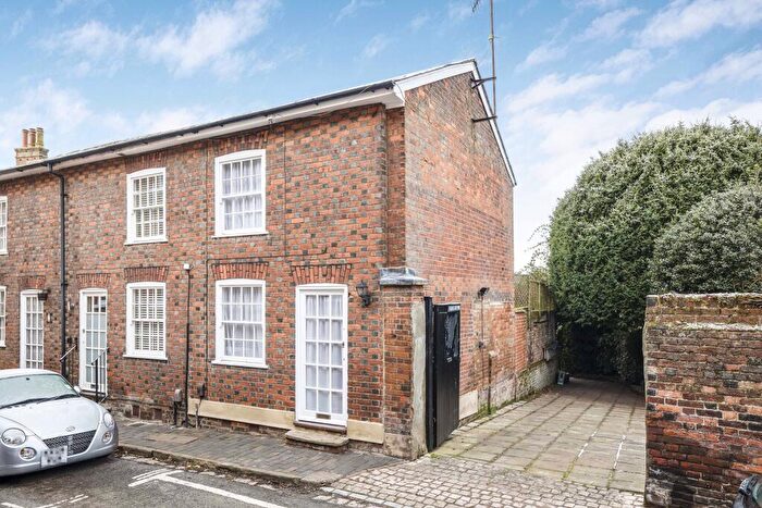 2 Bedroom End Of Terrace House For Sale In Welclose Street, St Albans, Hertfordshire, AL3