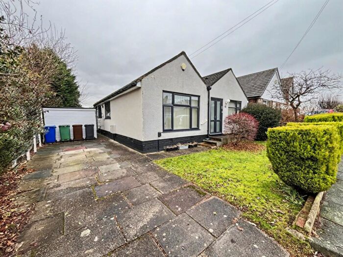 3 Bedroom Detached Bungalow For Sale In Langdale Drive, Bury, BL9