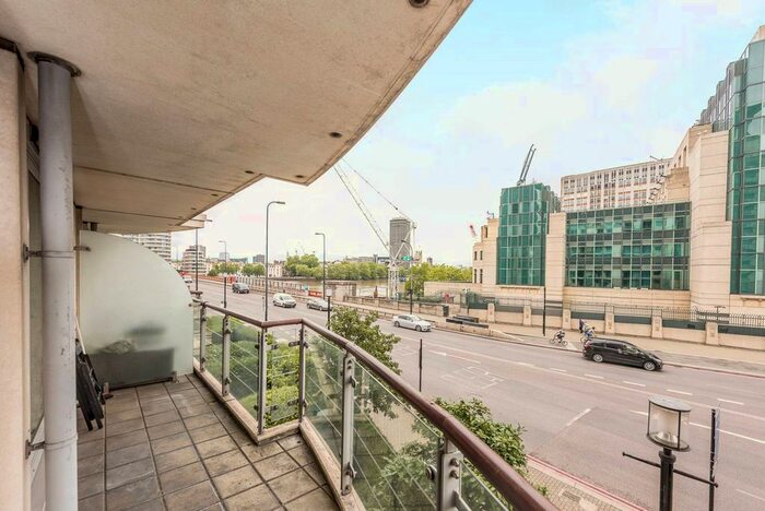 2 Bedroom Flat To Rent In St George Wharf, Vauxhall, London, SW8
