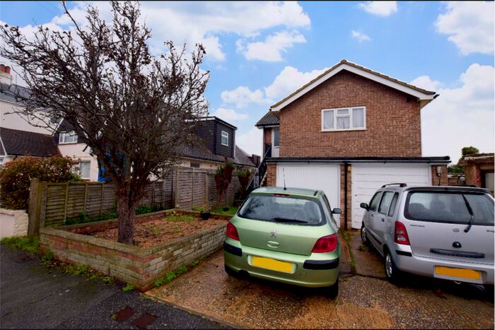 1 Bedroom Flat To Rent In Felpham, Bognor Regis, PO22