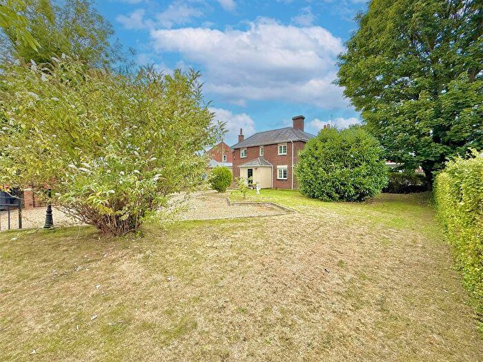 4 Bedroom House For Sale In Drury Lane, Houghton Regis, LU5