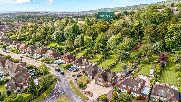 4 Bedroom Detached House For Sale In Parkway, Eastbourne, BN20