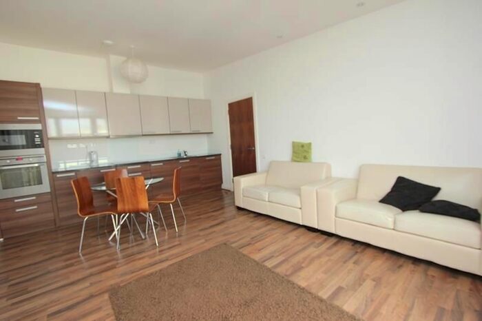 2 Bedroom Flat To Rent In Carmine Wharf, Copenhagen Place, Limehouse, E14