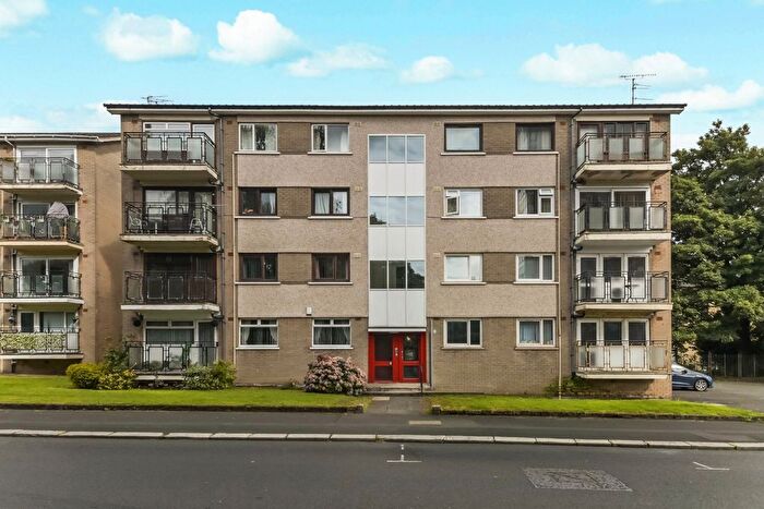 2 Bedroom Flat For Sale In George Street, Paisley, Renfrewshire, PA1