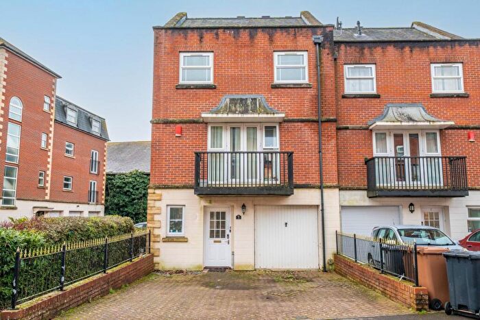7 Bedroom House For Sale In Shepherds Spring Lane, Andover, SP10