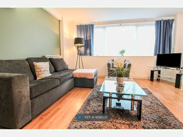 1 Bedroom Flat To Rent In Marco Island, Nottingham, NG1