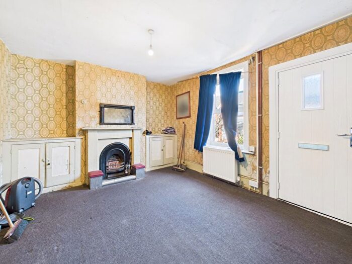2 Bedroom Terraced House For Sale In High Street, Halling, Rochester, ME2