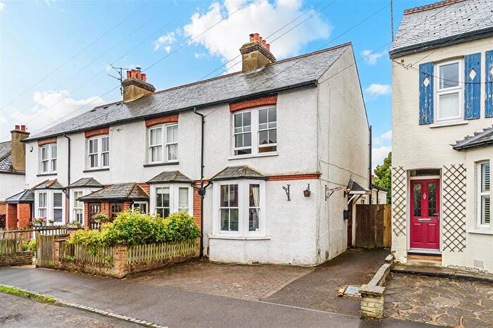 3 Bedroom Semi-Detached House To Rent In Sandlands Road, Walton On The Hill, KT20