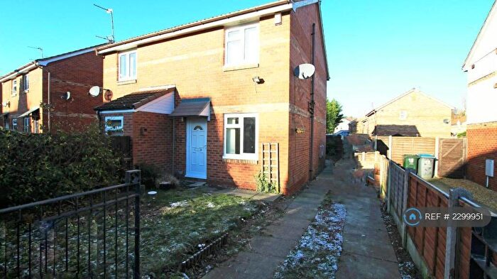 2 Bedroom Semi-Detached House To Rent In Herschel Road, Bradford, BD8