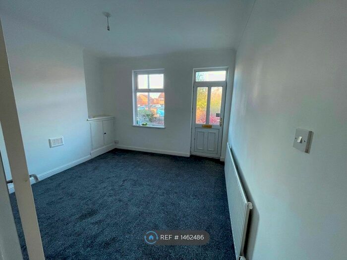 4 Bedroom End Of Terrace House To Rent In Netherton Road, Worksop, S80