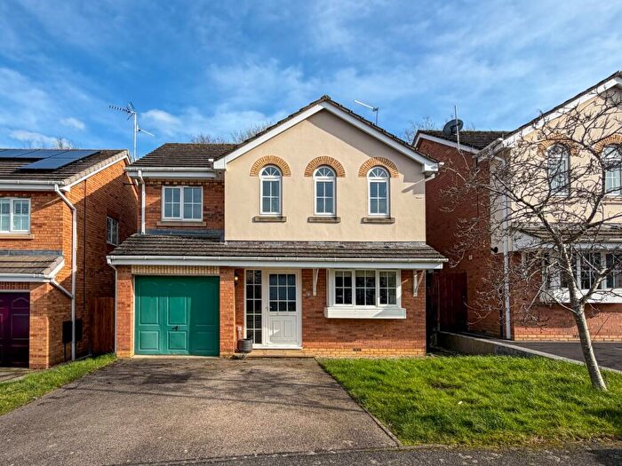 4 Bedroom Detached House For Sale In Roman Way, Daventry, NN11