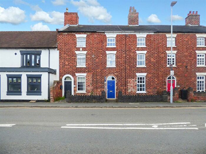 3 Bedroom Terraced House To Rent In High Street, Measham, DE12
