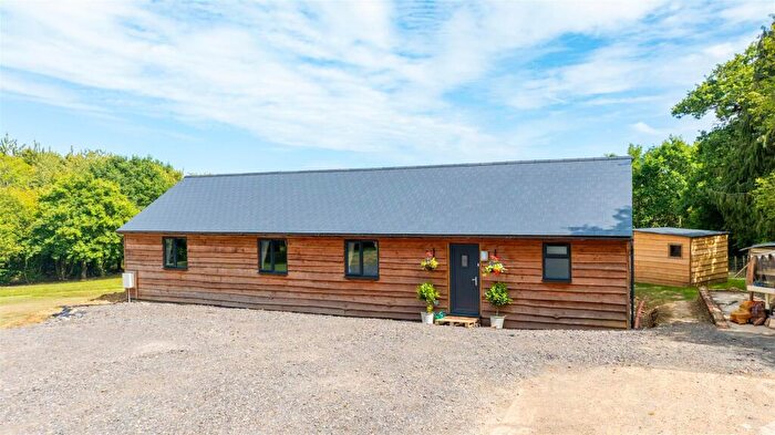 Farm House For Sale In Standen Lane, Long Lane, PO30