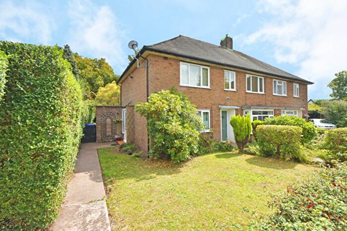 2 Bedroom Flat To Rent In Lowndes Close, Penkull, Stoke-On-Trent, ST4