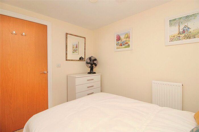 2 Bedroom Flat For Sale In Holman Court, Ipswich, Suffolk, IP2