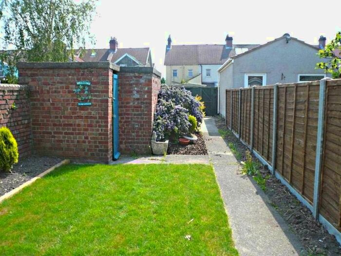 2 Bedroom End Of Terrace House To Rent In Poole Street, Avonmouth, Bristol, BS11