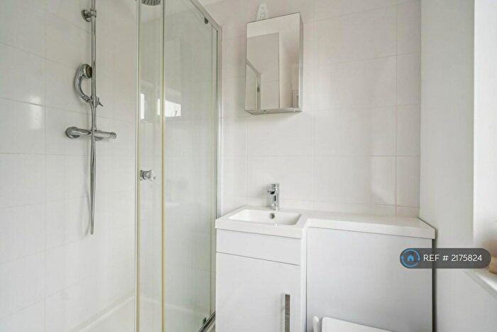 4 Bedroom Semi-Detached House To Rent In New Road, Chalfont St. Giles, HP8