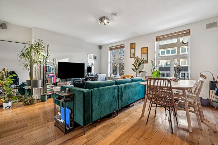 2 Bedroom Flat To Rent In Westbourne Park Road, Notting Hill, W2