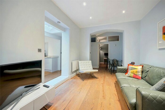2 Bedroom Flat To Rent In Cromwell Place, London, SW7
