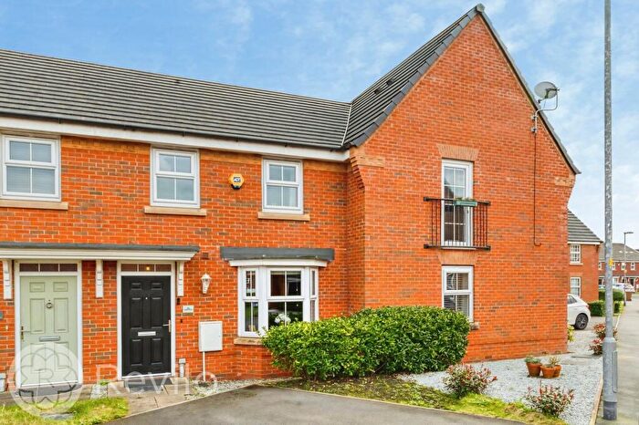 3 Bedroom Terraced House For Sale In Jones Way, Rochdale, OL16