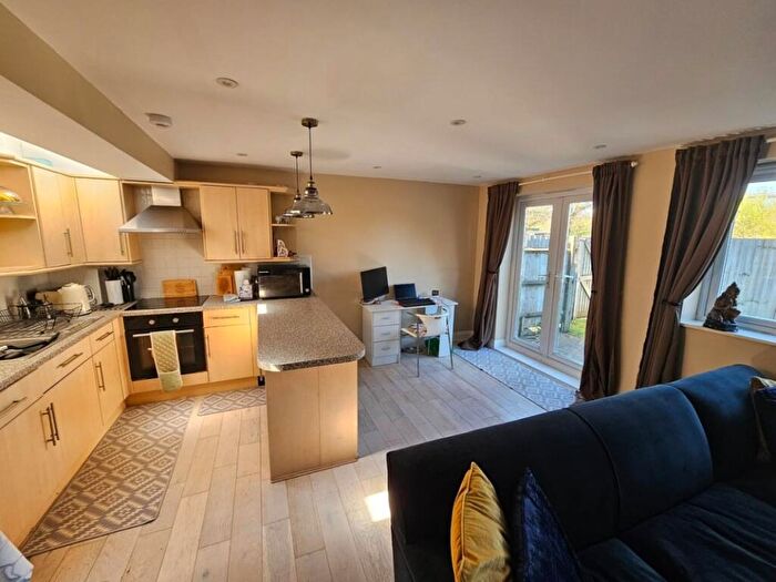 1 Bedroom Flat To Rent In White Lion Road Amersham, HP7