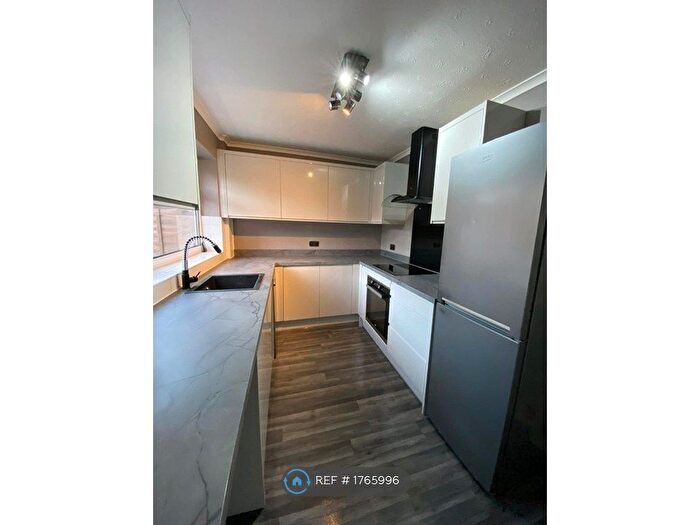 3 Bedroom Terraced House To Rent In Inglewood Avenue, Camberley, GU15