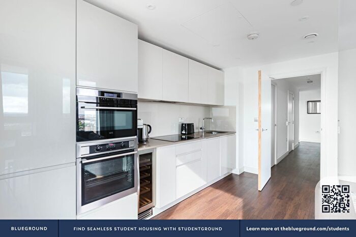 1 Bedroom Flat To Rent In Nine Elms, SW8
