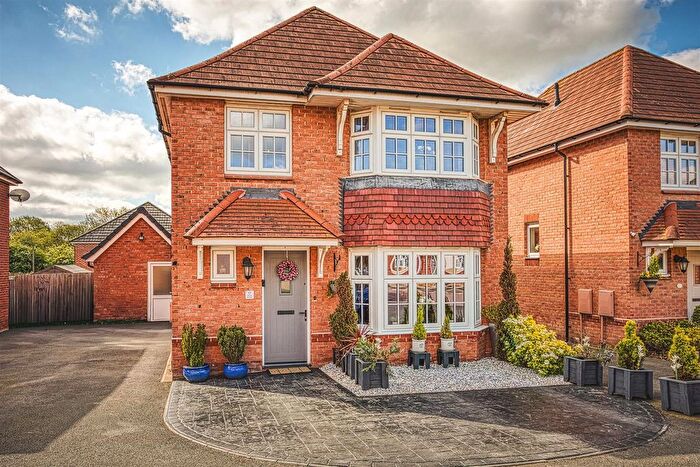 4 Bedroom Detached House For Sale In Fennel Avenue, Mickleover, Derby, DE3