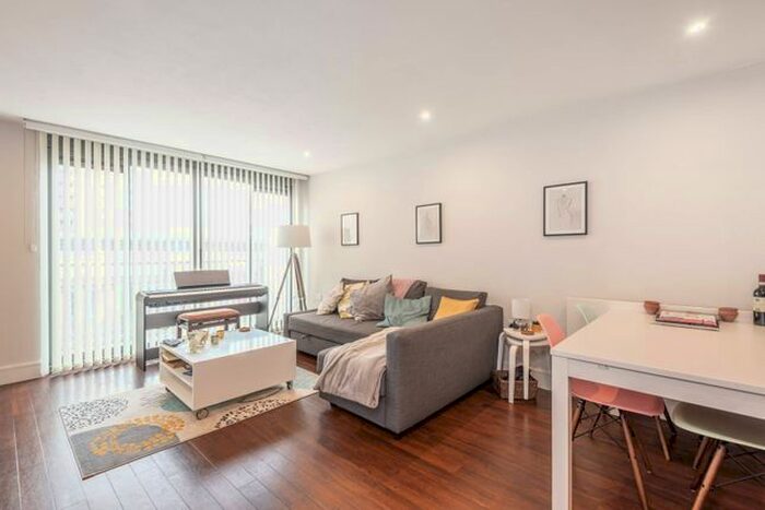 1 Bedroom Flat To Rent In High Road, Wembley, HA9