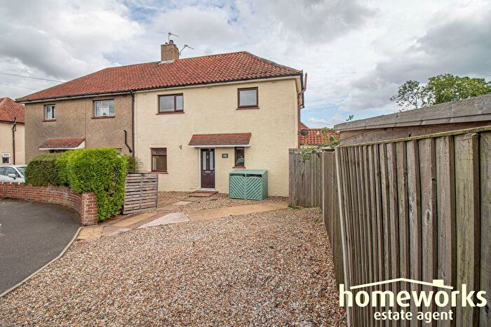 3 Bedroom Semi-Detached House For Sale In Shipdham Road, Dereham, NR19