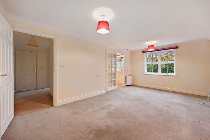 1 Bedroom Flat For Sale In Horn Lane, Acton, W3