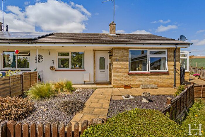 2 Bedroom Semi-Detached Bungalow For Sale In Linton, Cambridge, CB21