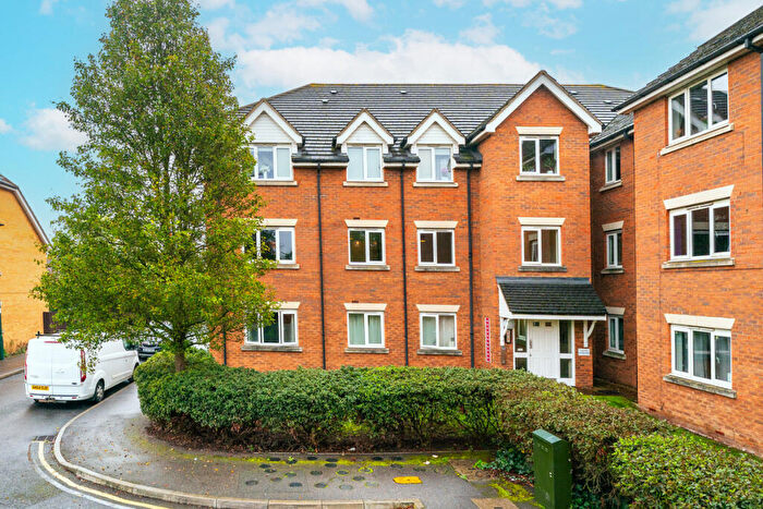 2 Bedroom Flat For Sale In Fellowes Road, Peterborough, PE2