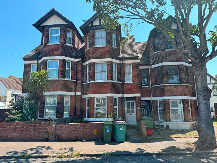 3 Bedroom Maisonette To Rent In Canterbury Road, Folkestone, CT19