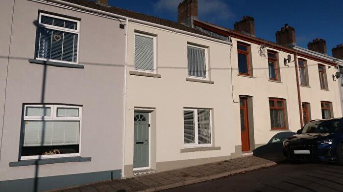 3 Bedroom Terraced House For Sale In Summerfield Terrace, Fleur De Lys, NP12