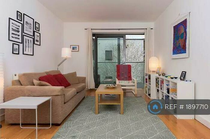 1 Bedroom Flat To Rent In Hornsey Street, London, N7