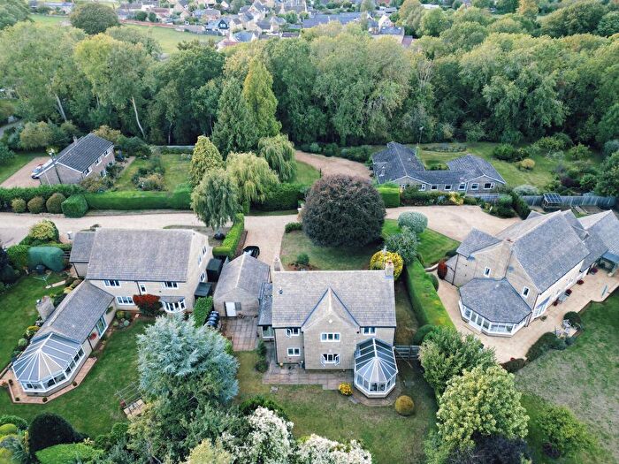 4 Bedroom Detached House For Sale In Weares Close, Morcott, Oakham, LE15