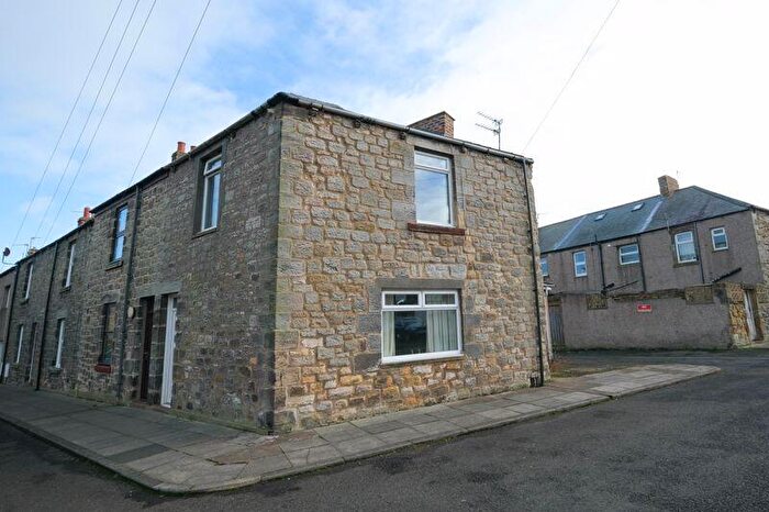 2 Bedroom End Of Terrace House To Rent In Henderson Street, Amble, NE65